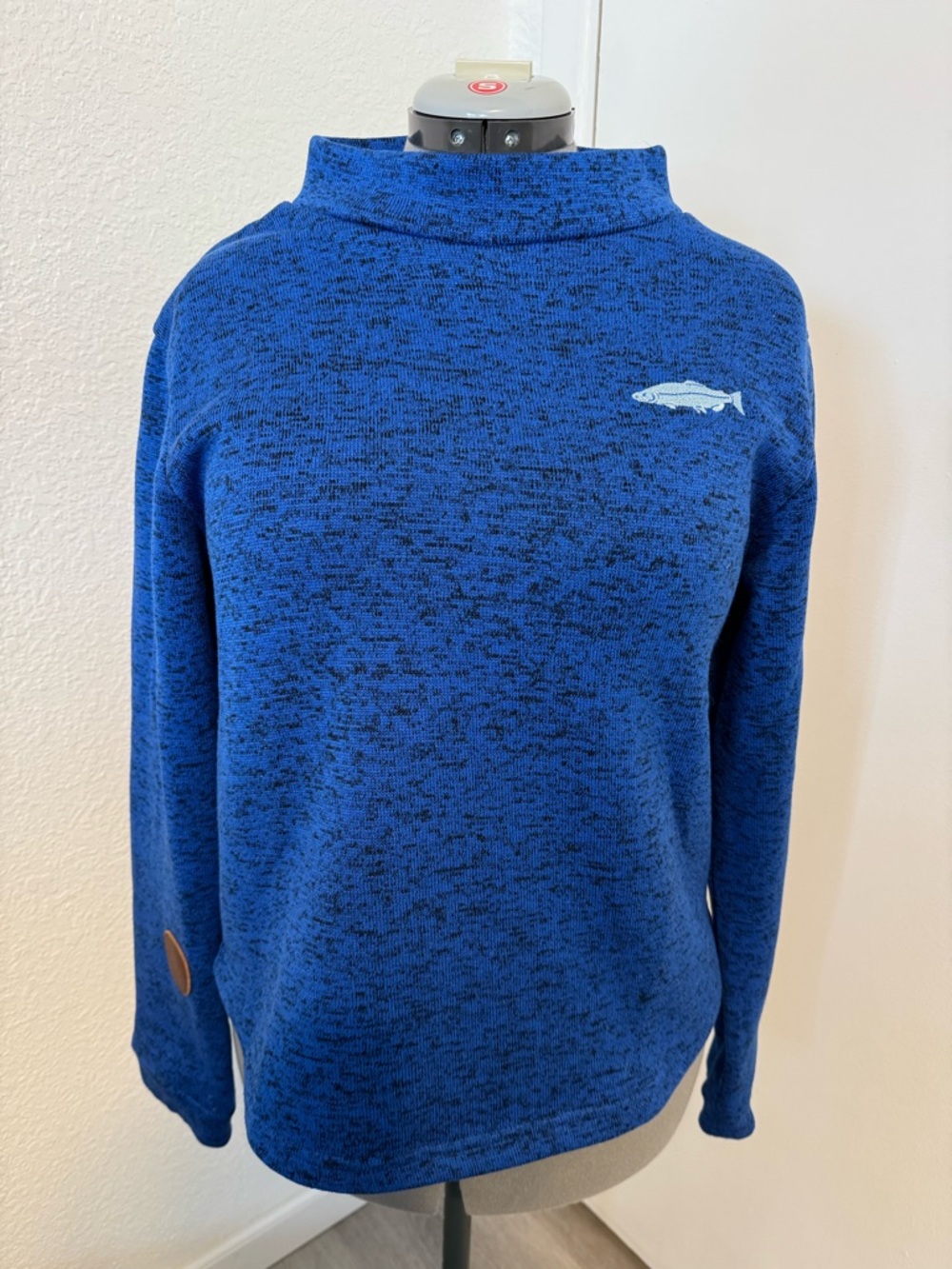 Salmon Sisters Sweater Size XL